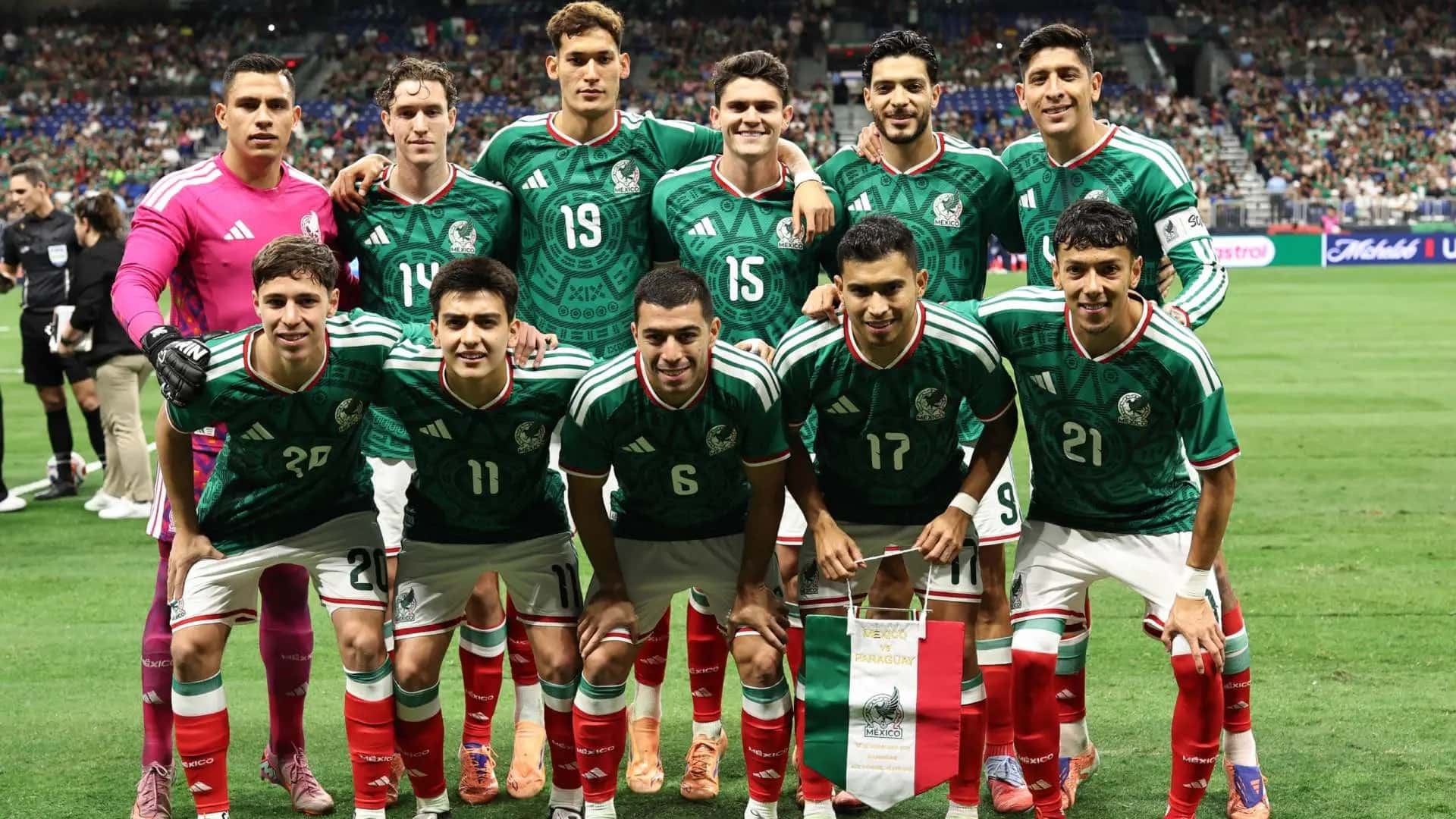 team foto for México